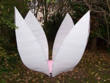 Skulptur mit dem Titel "Lotos" von Ralph Kleiner, Original-Kunstwerk