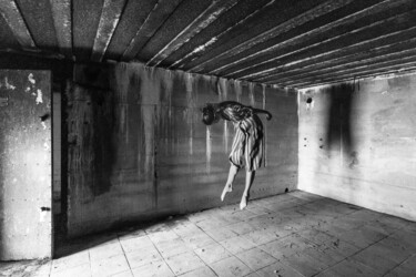En suspens Photographie intitulée "En suspens" par Raphaël Zerr, Œuvre d'art originale, Photographie numérique Monté sur Métal