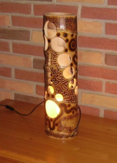 Artigianato intitolato "Lampada da tavolo/c…" da Raswood, Opera d'arte originale