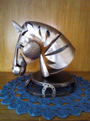 Escultura intitulada "Cavalo" por Ravel, Obras de arte originais, Metais