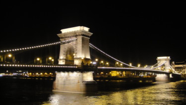 Photography titled "Chain Bridge - Nigh…" by Ravi Shankar Das, Original Artwork