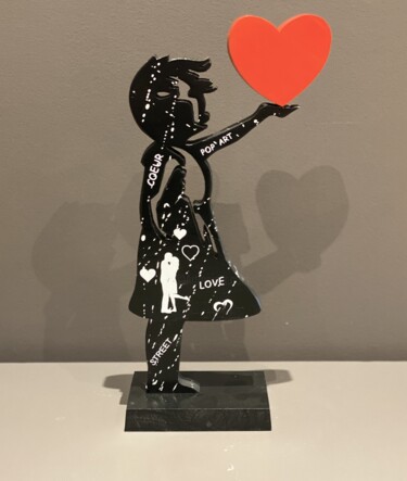 Skulptur mit dem Titel "BANKSYWOOD COUPLE A…" von Ravi, Original-Kunstwerk, Acryl