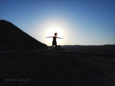 Photographie intitulée "Desert" par Ravid Wolff, Œuvre d'art originale