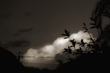 Photographie intitulée "A dawning day" par Ravid Wolff, Œuvre d'art originale, Photographie numérique