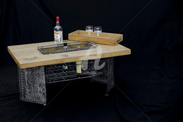 Design intitolato "Art N° 179 Table ba…" da Recyclage Design - Réanimateur D'Objets , Opera d'arte originale, Oggetti