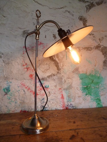 Design intitolato "LAMPE VINTAGE" da Leferailleur02, Opera d'arte originale, Arredamento
