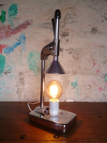 Design getiteld "LAMPE - PRESSE AGRU…" door Leferailleur02, Origineel Kunstwerk, armatuur