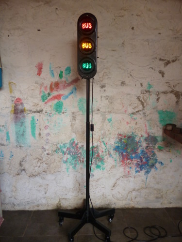 LAMPADAIRE FEU TRICOLORE Design intitulée "LAMPADAIRE FEU TRIC…" par Leferailleur02, Œuvre d'art originale, Luminaire