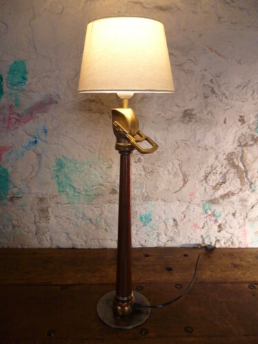 Design mit dem Titel "LAMPE - LANCE INCEN…" von Leferailleur02, Original-Kunstwerk, Leuchte