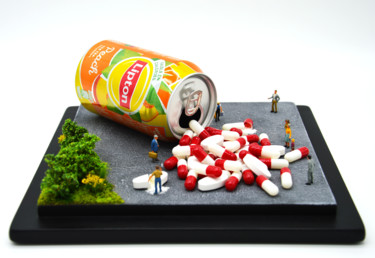 Sculpture titled "Addiction" by Régis Gomez., Original Artwork, Plastic