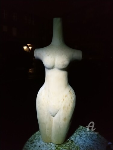 Skulptur mit dem Titel "Die Brautprinzessin" von Reiner Poser, Original-Kunstwerk, Holz