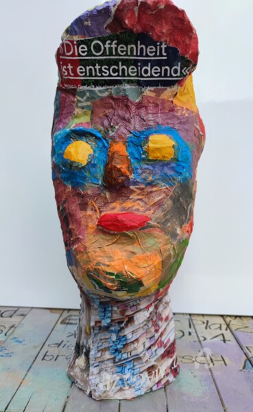 Sculpture titled "My pretty Gitti" by Reiner Poser, Original Artwork, Plaster