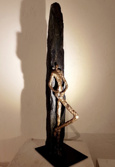 Skulptur mit dem Titel "L'Attente 4/8" von Réjane Lechat, Original-Kunstwerk, Bronze