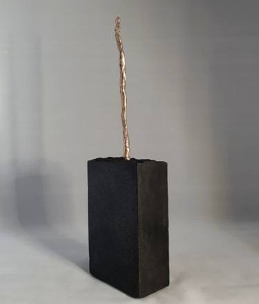 Sculpture titled "Esprit de la Terre 1" by Réjane Lechat, Original Artwork, Bronze