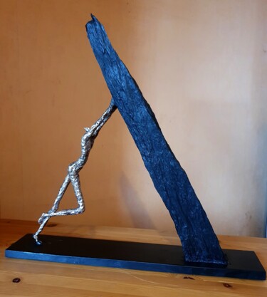 Sculpture intitulée "Résiste IV" par Réjane Lechat, Œuvre d'art originale, Bronze