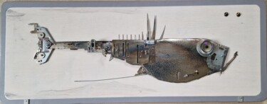 Γλυπτική με τίτλο "Cyborg  Fish" από Vladimiras Nikonovas, Αυθεντικά έργα τέχνης, Μέταλλα Τοποθετήθηκε στο Ξύλινο πάνελ