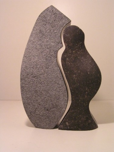 Skulptur mit dem Titel "Fusion" von Renate Verbrugge, Original-Kunstwerk, Stein