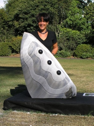 Sculpture titled ""En Blanc et Noir"…" by Renate Verbrugge, Original Artwork, Stone