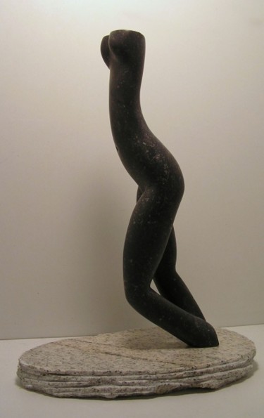 Sculpture titled "En_courant_(l).JPG" by Renate Verbrugge, Original Artwork, Stone
