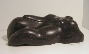 Sculpture titled "Waiting Blues" by Renate Verbrugge, Original Artwork, Stone