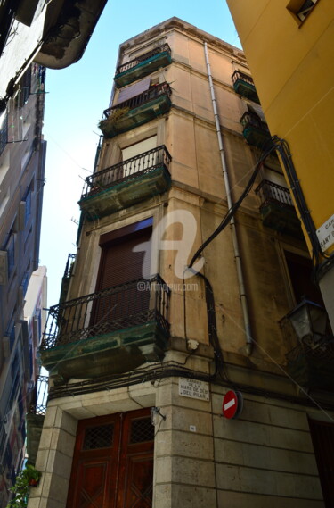 Photographie intitulée "Ruelles-Barcelone 1" par Renaud Klumpp, Œuvre d'art originale, Photographie numérique