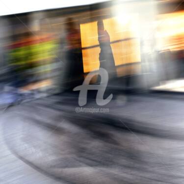 Photographie intitulée "Cycliste 5" par Renaud Klumpp, Œuvre d'art originale, Photographie numérique