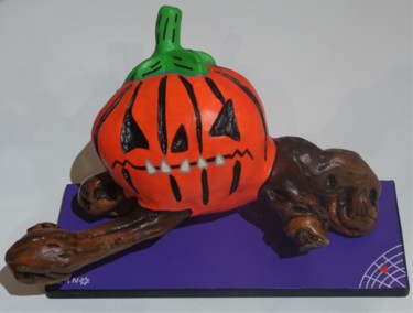 Sculpture intitulée "Halloween's crab" par Erno, Œuvre d'art originale, Bois