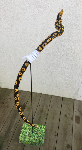 Serpent des palétuviers avec tassement de vertèbres Sculpture intitulée "Serpent des palétuv…" par Jean Louis Renaudin, Œuvre d'art originale, Bois