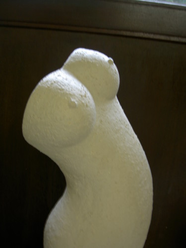 Skulptur mit dem Titel "VROUWENTORSO" von Renild Schepers, Original-Kunstwerk, Keramik