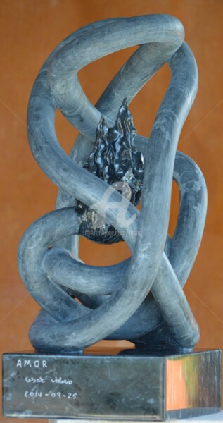 Sculpture intitulée "Amor" par Cesar Valerio, Œuvre d'art originale, Pierre