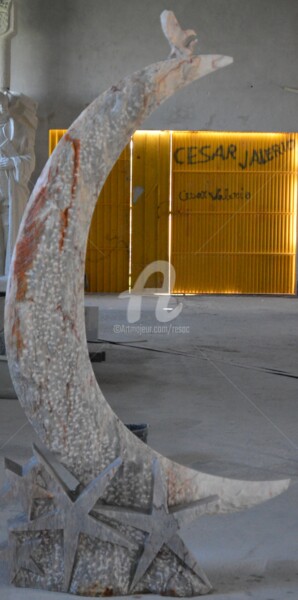 Sculpture titled "LUA" by Cesar Valerio, Original Artwork, Stone