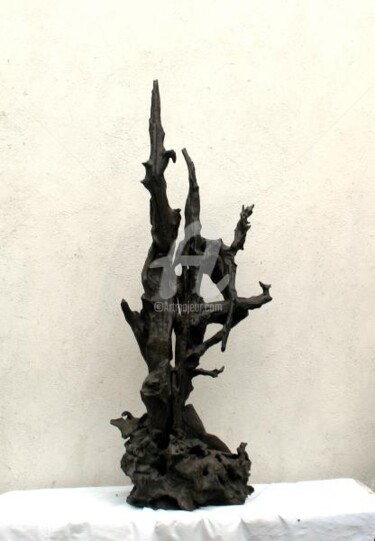 Skulptur mit dem Titel "new-york." von Revaz Verulidze, Original-Kunstwerk, Holz