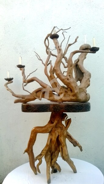 Skulptur mit dem Titel "candlestick" von Revaz Verulidze, Original-Kunstwerk, Holz