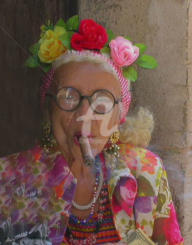 Fotografia intitolato "FEMME AU CIGARE" da Karine Revillon, Opera d'arte originale