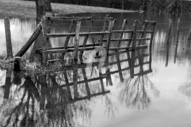 Photographie intitulée "BARRIERE" par Karine Revillon, Œuvre d'art originale