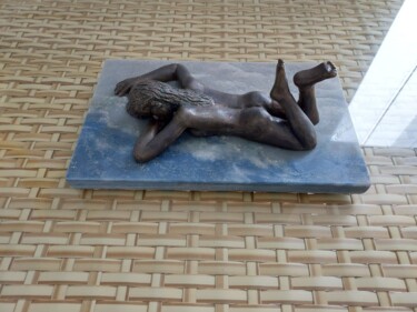 Escultura intitulada "Nude female sculptu…" por Ricardo Navarro, Obras de arte originais, Bronze
