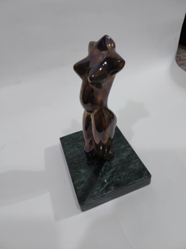 Скульптура под названием "Nude female woman s…" - Ricardo Navarro, Подлинное произведение искусства, Металлы