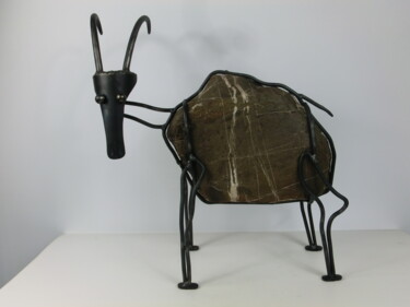 Skulptur mit dem Titel "Ziege" von Richard Blaas, Original-Kunstwerk, Metalle
