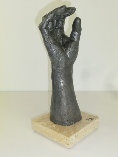 Sculpture titled "Die Hand des Künstl…" by Richard Blaas, Original Artwork, Metals