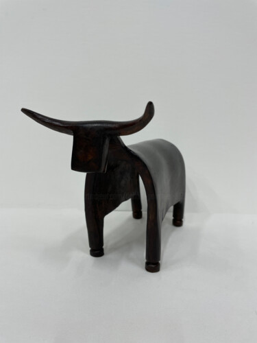 Escultura titulada "Petit taureau brun" por Richard Pommier, Obra de arte original, Bronce