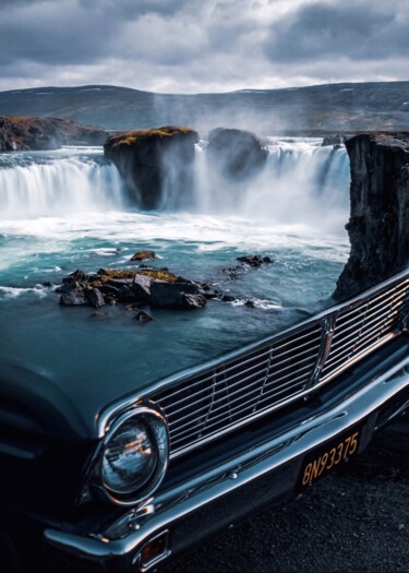 Arts numériques intitulée "Voiture classique a…" par Rigaud Mickaël (Gen Z), Œuvre d'art originale, Photographie manipulée