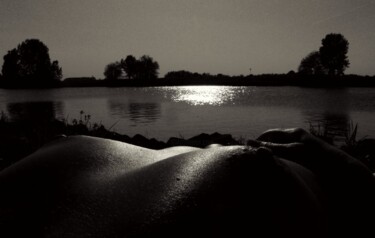 Photography titled "Lith aan de Maas B" by Rob Arbouw, Original Artwork