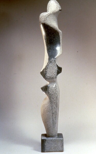 Скульптура под названием "upright figure" - Robert Winslow, Подлинное произведение искусства, Камень