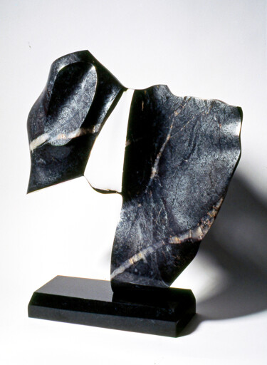 雕塑 标题为“Edge” 由Robert Winslow, 原创艺术品, 石