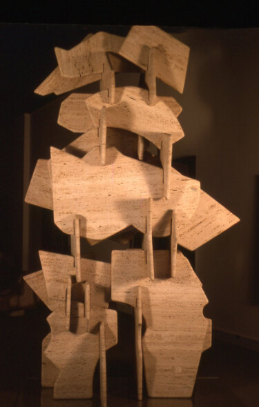 Скульптура под названием "matrix d" - Robert Winslow, Подлинное произведение искусства, Камень