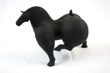Sculpture titled "Scratching horse" by Roberto Barbuti, Original Artwork, Terra cotta