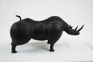 Скульптура под названием "Rhino" - Roberto Barbuti, Подлинное произведение искусства, Терракота