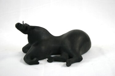 Sculpture titled "Resting bull" by Roberto Barbuti, Original Artwork, Terra cotta