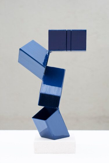 Sculpture titled "Cubic spaces 2" by Roberto Canduela, Original Artwork, Metals