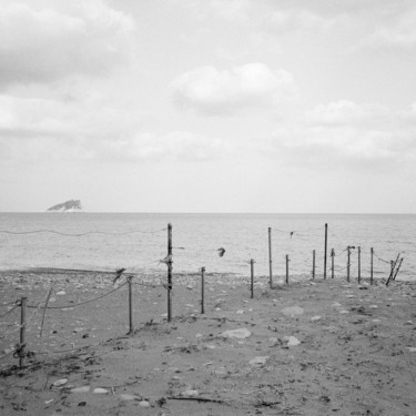 Fotografia intitolato "isola di bergeggi" da Roberto Ferrero, Opera d'arte originale, fotografia a pellicola